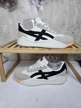 De Florance Chunky Sneakers White Black Platform Casual Shoes Size 7 New